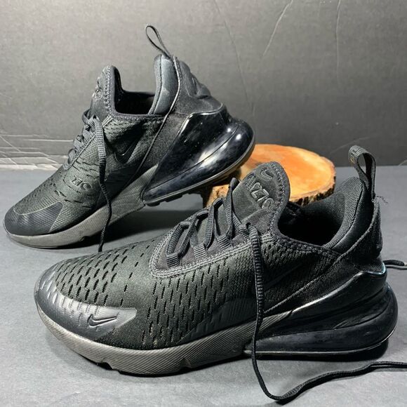Nike Air Max. 270 Sneakers Triple Black Shoe Size 7.5 Womens or Youth 6Y